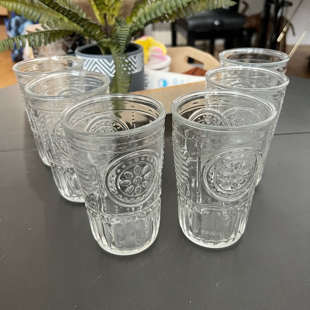 Bormioli Rocco romantic set of 6 glasses made in Italy